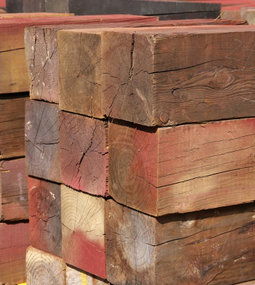 枕木の調達、枕木の資材、枕木の設置工事(山崎造園・兵庫県宍粟市)