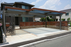 前景の池と背景の借景